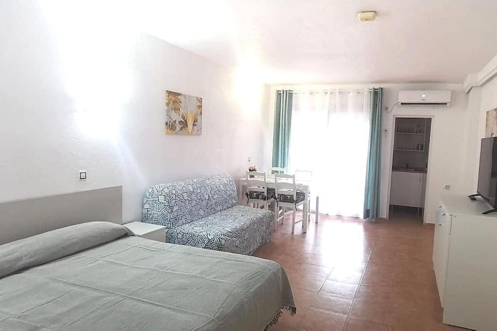 Appartament Alboran Lägenhet Salou Exteriör bild